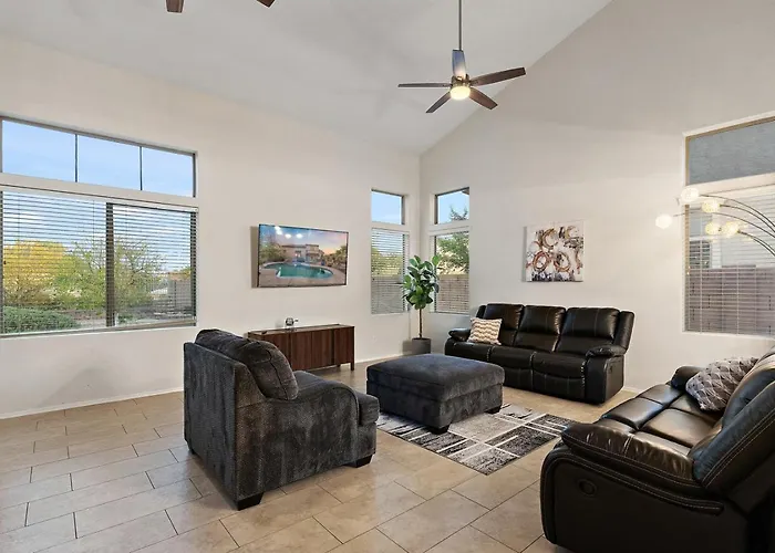 Mountain View Retreat Pool, Firepit Pool Table Fun Villa Casa Grande