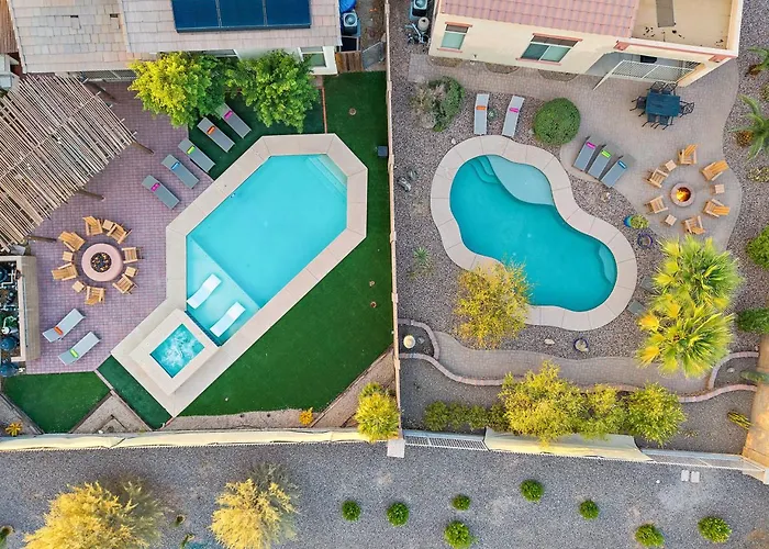 Mountain View Retreat Pool, Firepit Pool Table Fun *